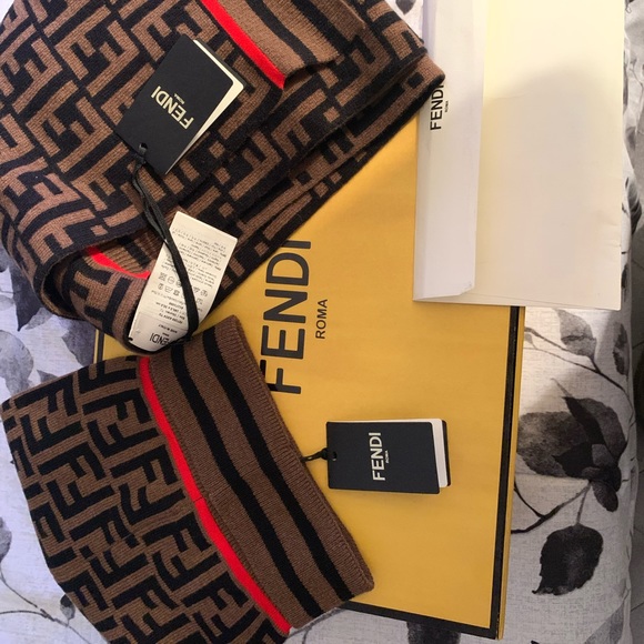 BRAND NEW NEVER WORN FENDI HAT AND SCARF SET
